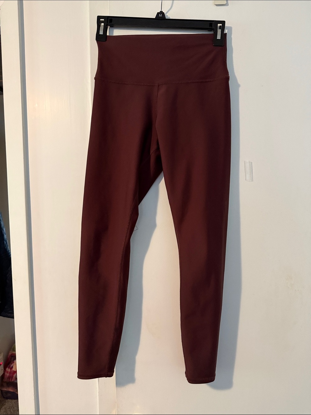 ALO Yoga High-Waisted Leggings in Deep Burgundy